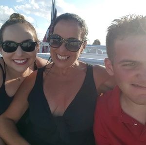 Meet your Posher, Sandra